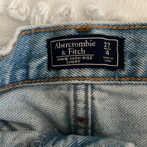 Abercrombie & Fitch Annie High Rise Short - Picture 2 of 3